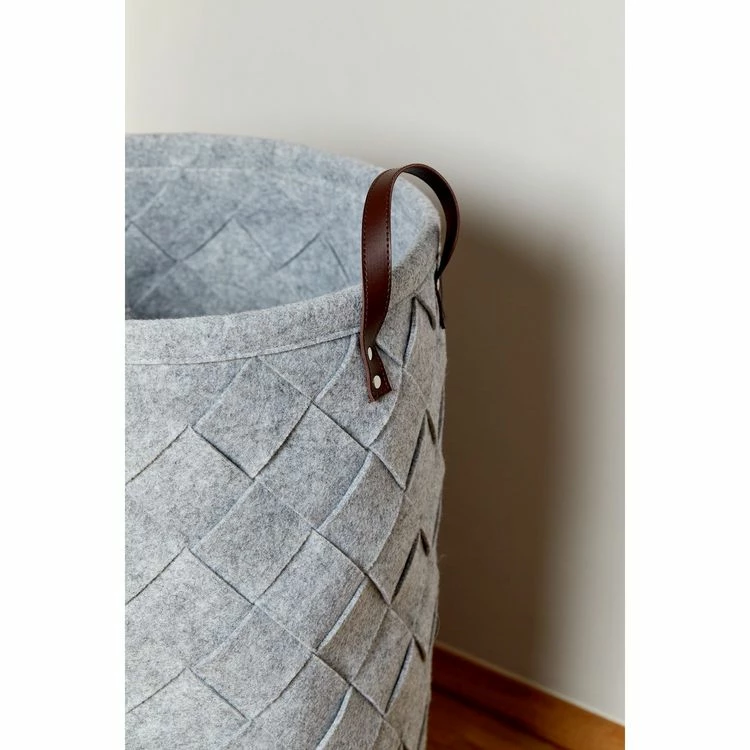 Wenko Panier à Linge Design Feutrine Tressée Trovo - Diam. 40 X H. 60 Cm - Gris Clair 3 Wenko Panier à Linge Design Feutrine Tressée Trovo - Diam. 40 X H. 60 Cm - Gris Clair – Image 3