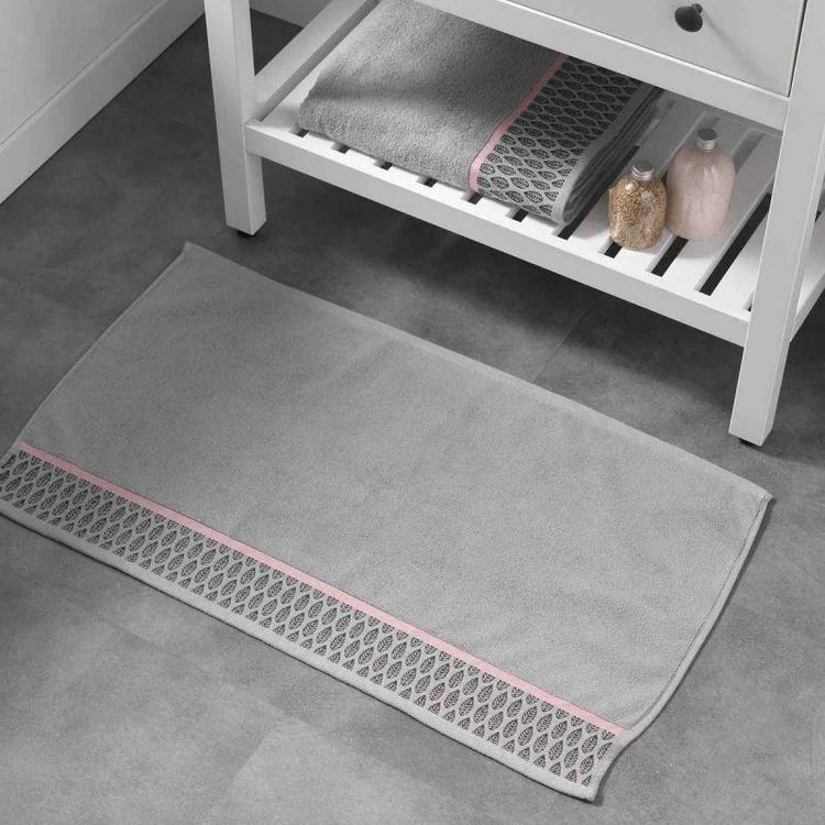 Paris Prix Tapis De Bain Imprimé Botanica 50x85cm Gris 1 Paris Prix Tapis De Bain Imprimé Botanica 50x85cm Gris